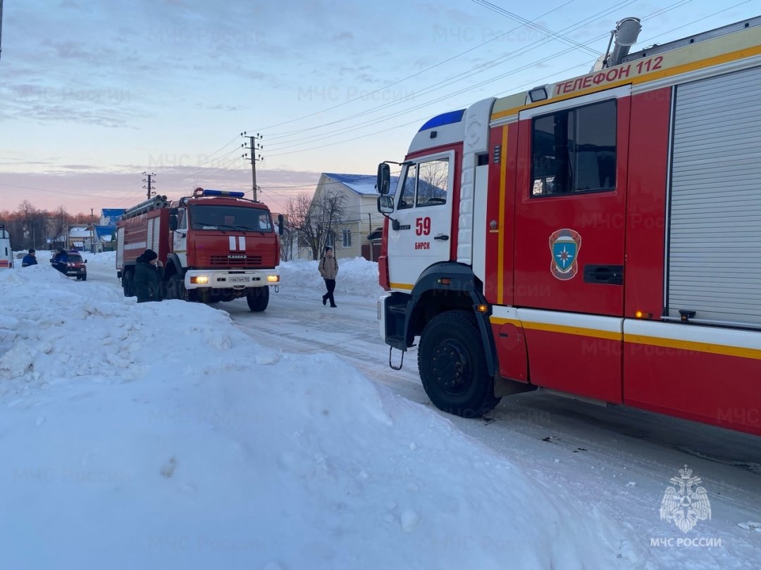 Пожарно-спасательные подразделения МЧС России ликвидировали пожар в городе Бирск.